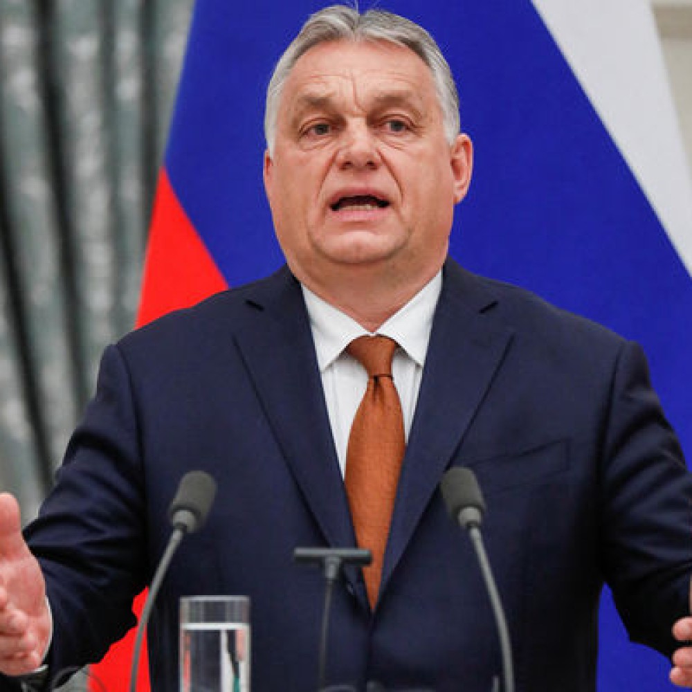 POLITICO: On two chairs - what Orban is trying to achieve by openly demonstrating his pro-Russian stance