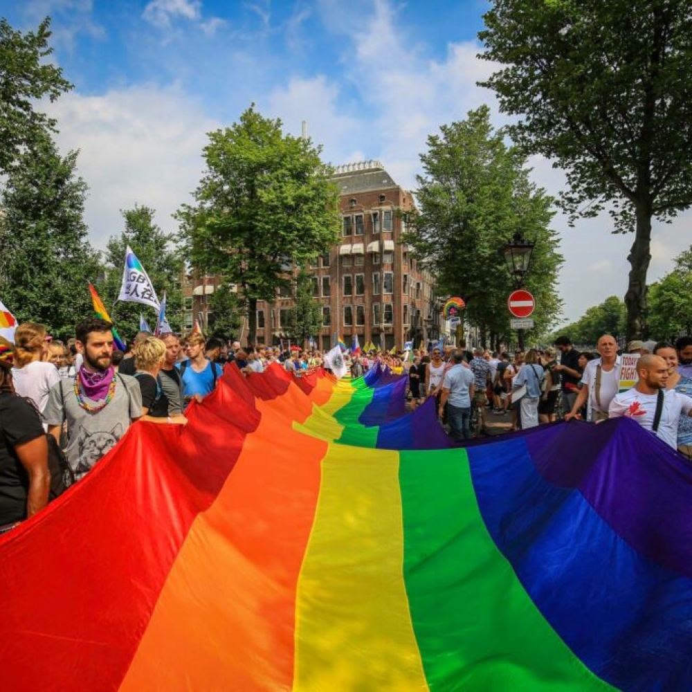 «На родине нас не считают за людей». Истории ЛГБТК+ беженцев в Нидерландах