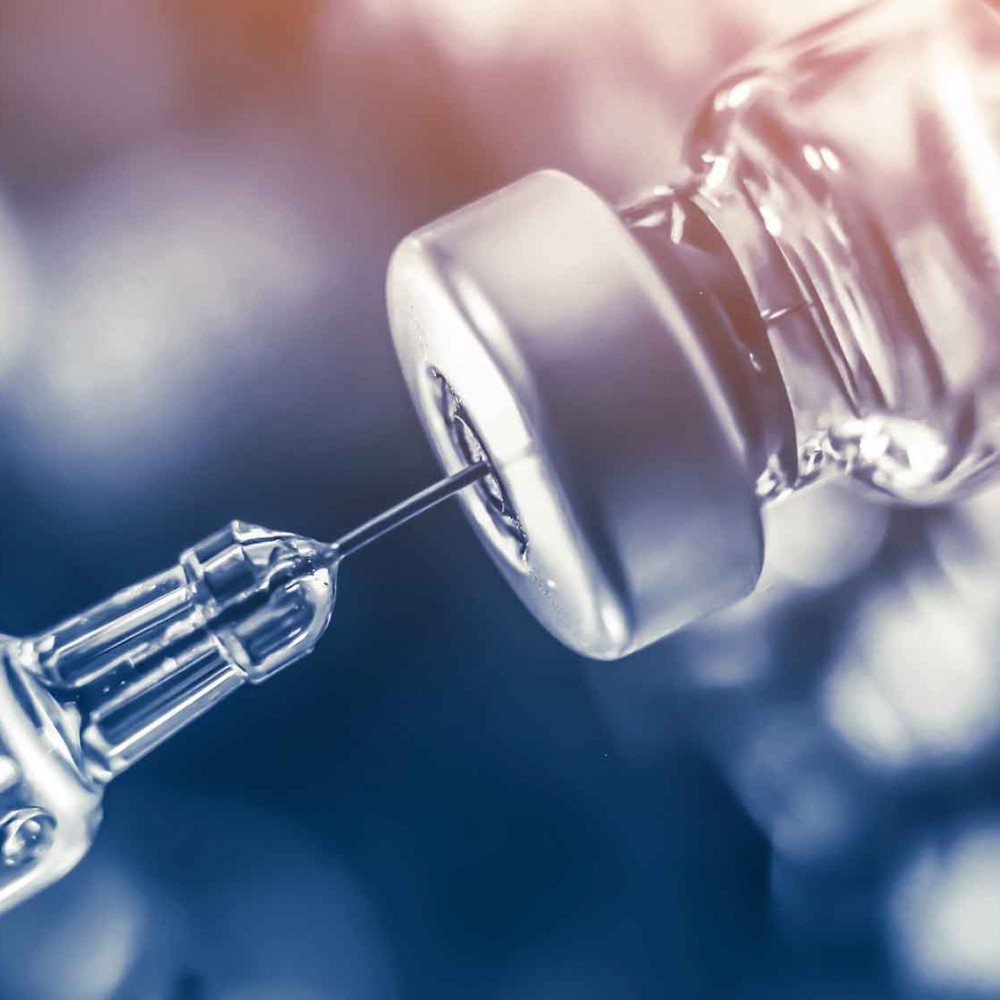 Компании BioNTech и Pfizer заявили об эффективности новой вакцины от коронавируса